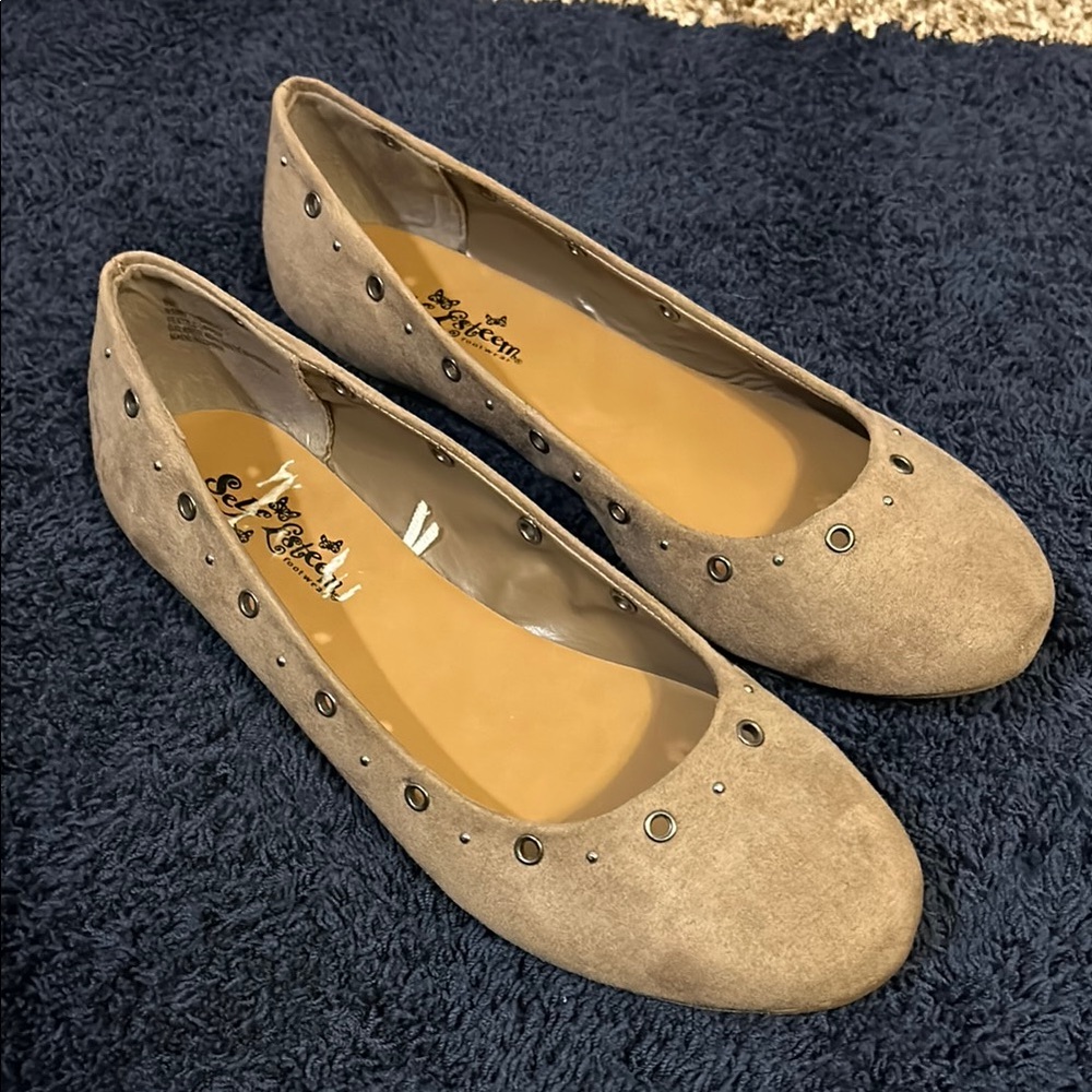 SELF ESTEEM Light Brown Tan Flats Size 8